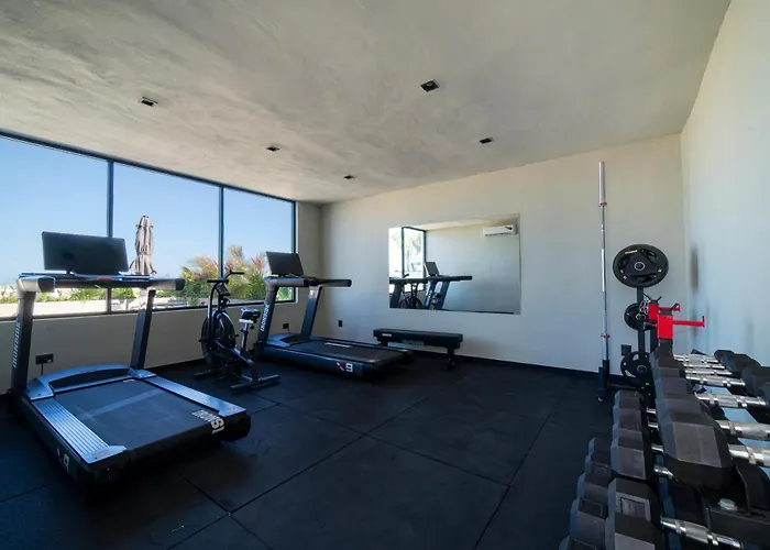 New With Pool And Gym 1 Br Appartement *