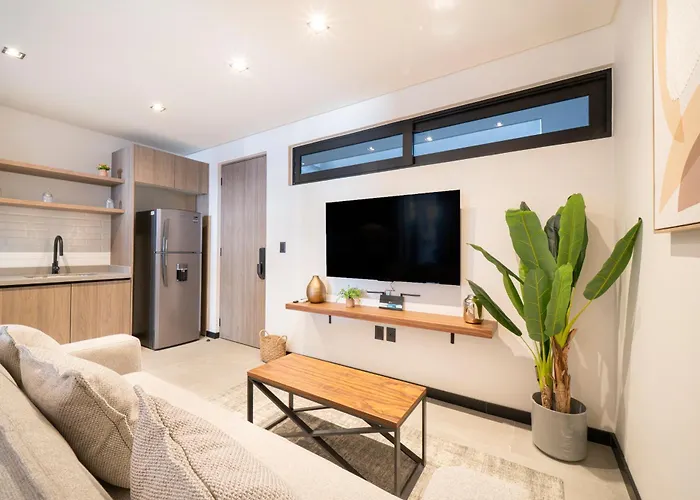 New With Pool And Gym 1 Br Appartement *