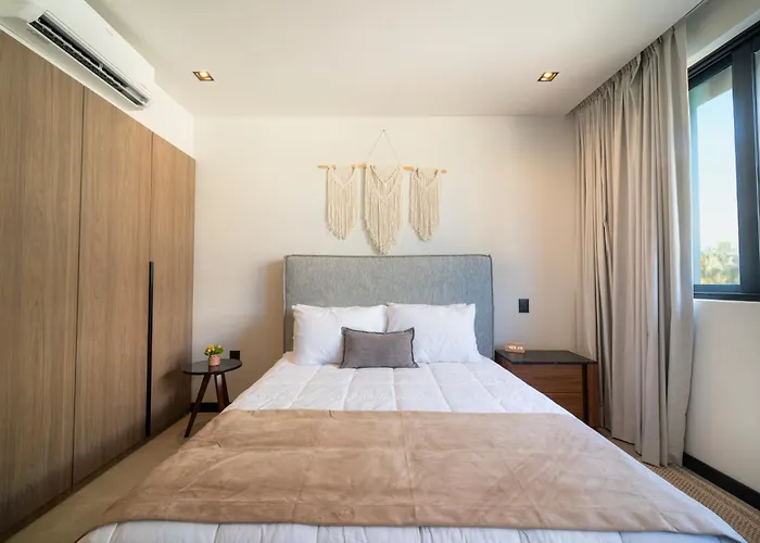 New With Pool And Gym 1 Br *